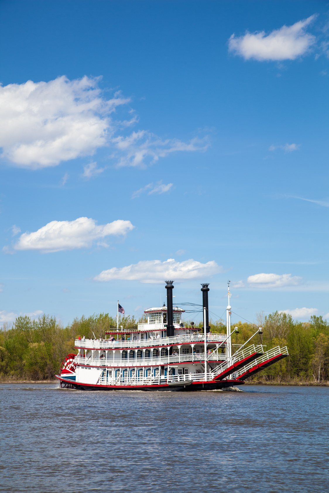 Paddle Wheel Riverboat on the Illlinois River